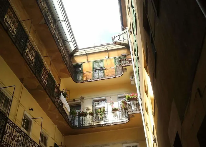 X Hostel Budapest - Loft Rooms